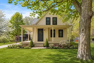 25 Warfield St, Hopedale, MA 01747 - Photo 1