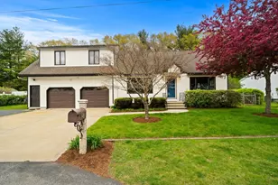 20 Euclid Rd, Tewksbury, MA 01876 - Photo 1
