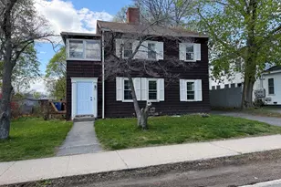 93 Friend St, Amesbury, MA 01913 - Photo 1