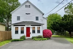 13 Florence St, Chicopee, MA 01013 - Photo 1
