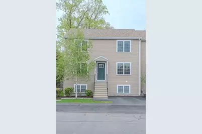 39 Hayward St #9, Braintree, MA 02184 - Photo 1