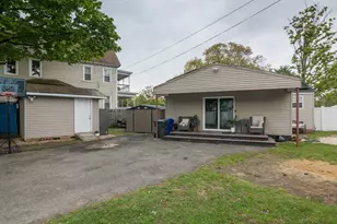 501 Berkshire Ave, Springfield, MA 01109 - Photo 1