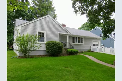 10 Samoset Lane, Waltham, MA 02451 - Photo 1