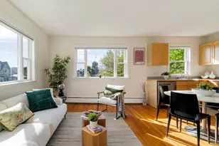 82 Munroe St, Somerville, MA 02143 - Photo 1