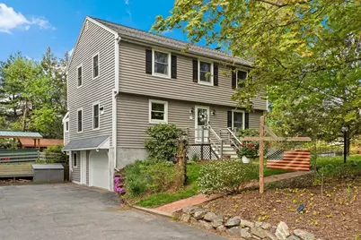 7 Byfield Rd, Groveland, MA 01834 - Photo 1