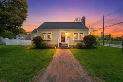 28 Myopia Rd, Stoneham, MA 02180 - Photo 1