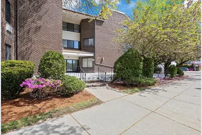 935 Washington St #1, Newton, MA 02460 - Photo 1