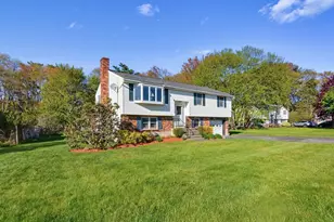 37 Cresthaven Dr, Burlington, MA 01803 - Photo 1