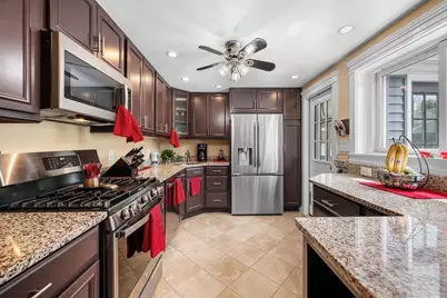 42 Walnut St, Saugus, MA 01906 - Photo 1