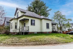 42 Circle St, Templeton, MA 01436 - Photo 1