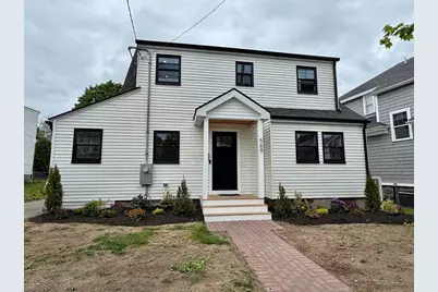 589 Weld St, Boston, MA 02132 - Photo 1