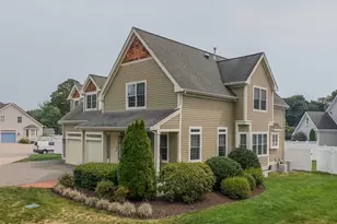 31 Chestnut St, Foxboro, MA 02035 - Photo 1