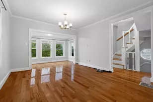 7 Pine St, Malden, MA 02148 - Photo 1