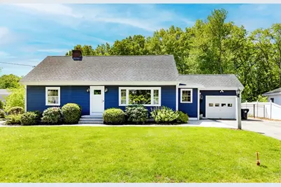 64 Princeton Ave, Andover, MA 01810 - Photo 1