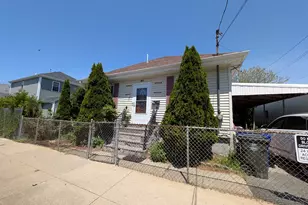 178 County St, Fall River, MA 02723 - Photo 1