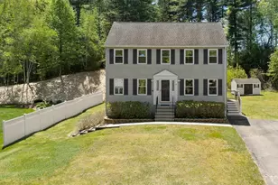 4 Brookside Dr, Douglas, MA 01516 - Photo 1
