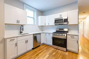 206 L St, Boston, MA 02127 - Photo 1