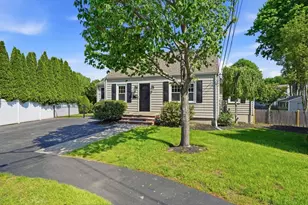7 Paon Cir, Wakefield, MA 01880 - Photo 1