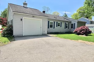 17 Cedar St, Southbridge, MA 01550 - Photo 1