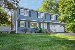 138 Malinda Dr, Abington, MA 02351 - Photo 1