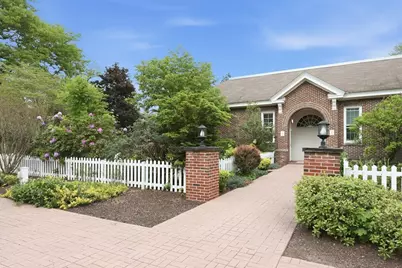 165 Converse Street #1, Longmeadow, MA 01106 - Photo 1