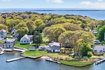 11 Clamshell Ln, Mashpee, MA 02649 - Photo 1