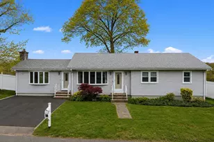 15 Mary Dr, Acushnet, MA 02743 - Photo 1