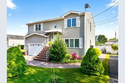 56 Schofield St, New Bedford, MA 02740 - Photo 1