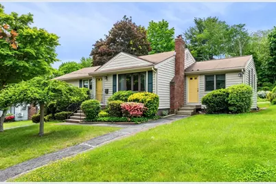 29 Patricia Rd, Peabody, MA 01960 - Photo 1