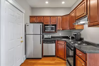 177 W 6th #4, Boston, MA 02127 - Photo 1