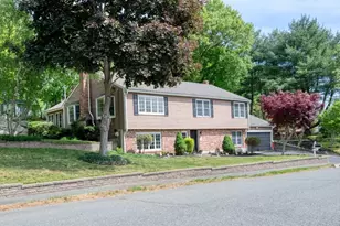 19 Essex Heights Dr, Weymouth, MA 02188 - Photo 1