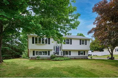 10 Robin Rd, Easthampton, MA 01027 - Photo 1
