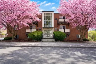 48 N Emerson St, Wakefield, MA 01880 - Photo 1