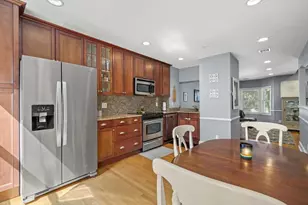 171 H St, Boston, MA 02127 - Photo 1