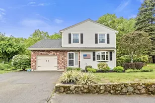 71 Sheilas Wy, Lynn, MA 01904 - Photo 1