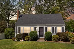 60 School St, Plainville, MA 02762 - Photo 1