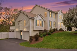 17 Cronin Way, Woburn, MA 01801 - Photo 1