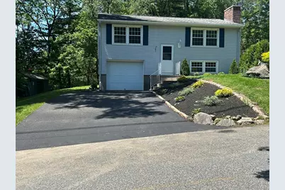 9 Cricket Dr, Sturbridge, MA 01566 - Photo 1
