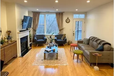2 Inwood Dr #2010, Woburn, MA 01801 - Photo 1