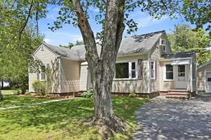 11 West St, Westford, MA 01886 - Photo 1