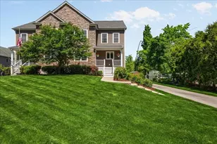 6 Lincoln Ave, Plainville, MA 02762 - Photo 1