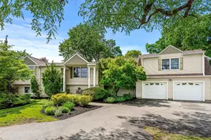 81 Lowell Blvd, Methuen, MA 01844 - Photo 1