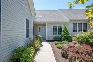 7 Blossom Tree Dr, Shrewsbury, MA 01545 - Photo 1
