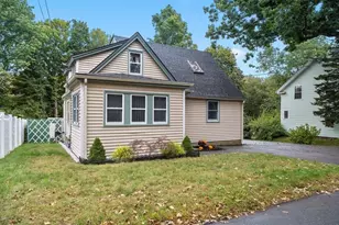 102 Orange St, Reading, MA 01867 - Photo 1