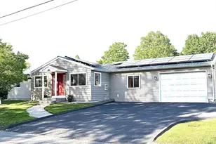 3 Roseanne Dr, Fairhaven, MA 02719 - Photo 1