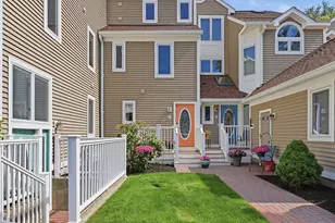 60 Pointe Rok Dr, Worcester, MA 01604 - Photo 1