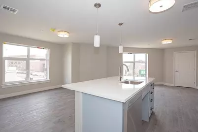 882 Massachusetts Ave #3A, Arlington, MA 02474 - Photo 1