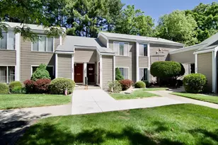 264 Nassau Dr, Springfield, MA 01129 - Photo 1