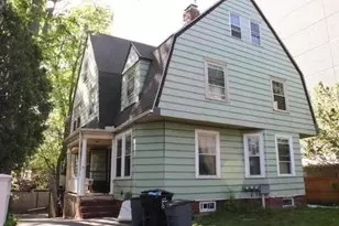 17 Putnam Ave, Cambridge, MA 02139 - Photo 1