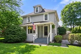 678 Boston Post Rd, Weston, MA 02493 - Photo 1